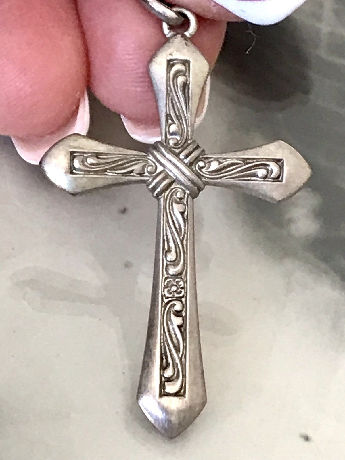 Antik alt schöne Form 835 Silber Kreuz Anhänger Kettenanhänger Relief