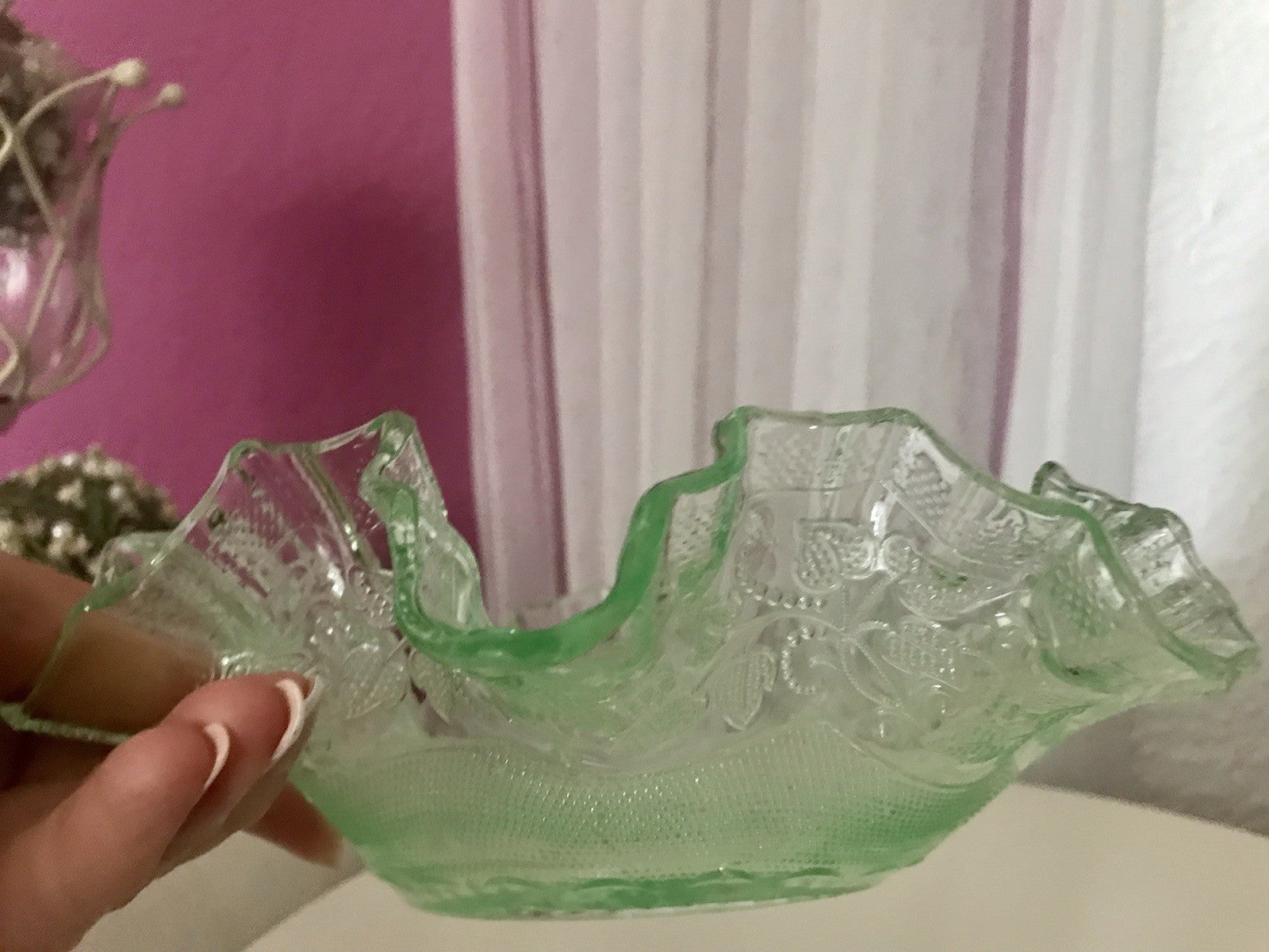 Antik Jugendstil Serviettenrand Pressglas Schale Glas Uranglas grün