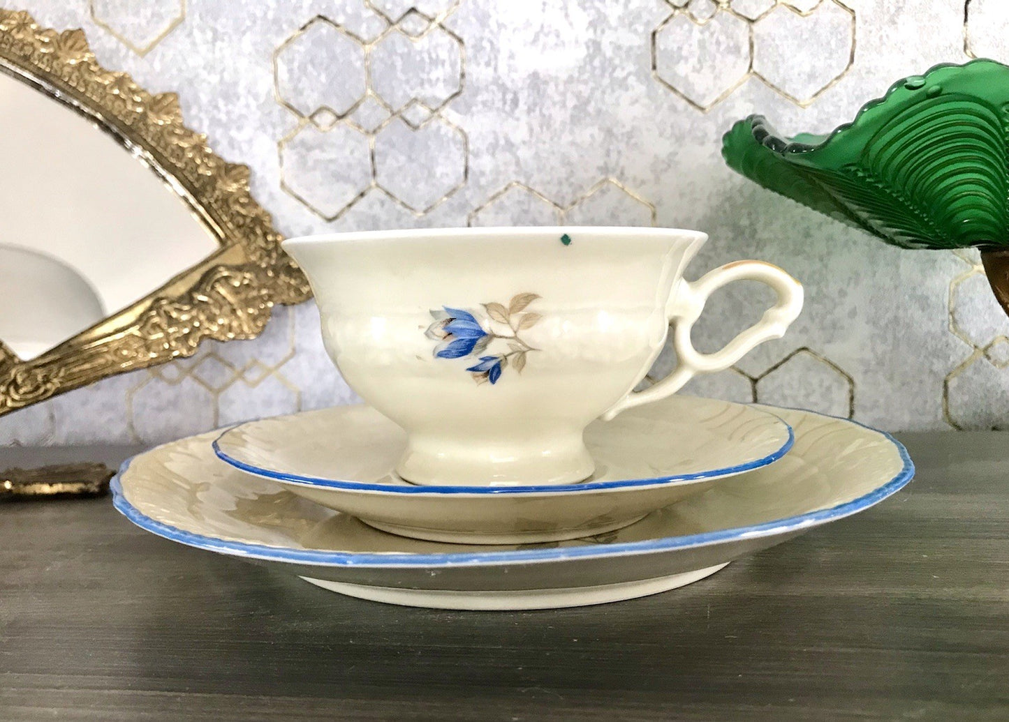 Antik Art Déco Porzellan 1 Kaffee-Gedeck Sammeltasse Distel? Motiv elfenbein