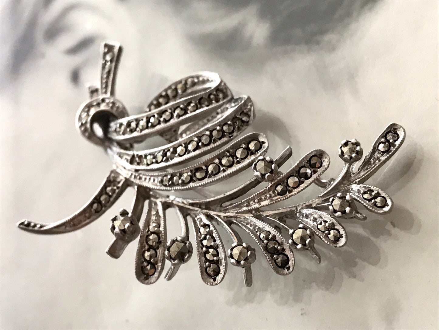 Antik Art Déco Edel prachtvoll Brosche Silber 835 Markasite