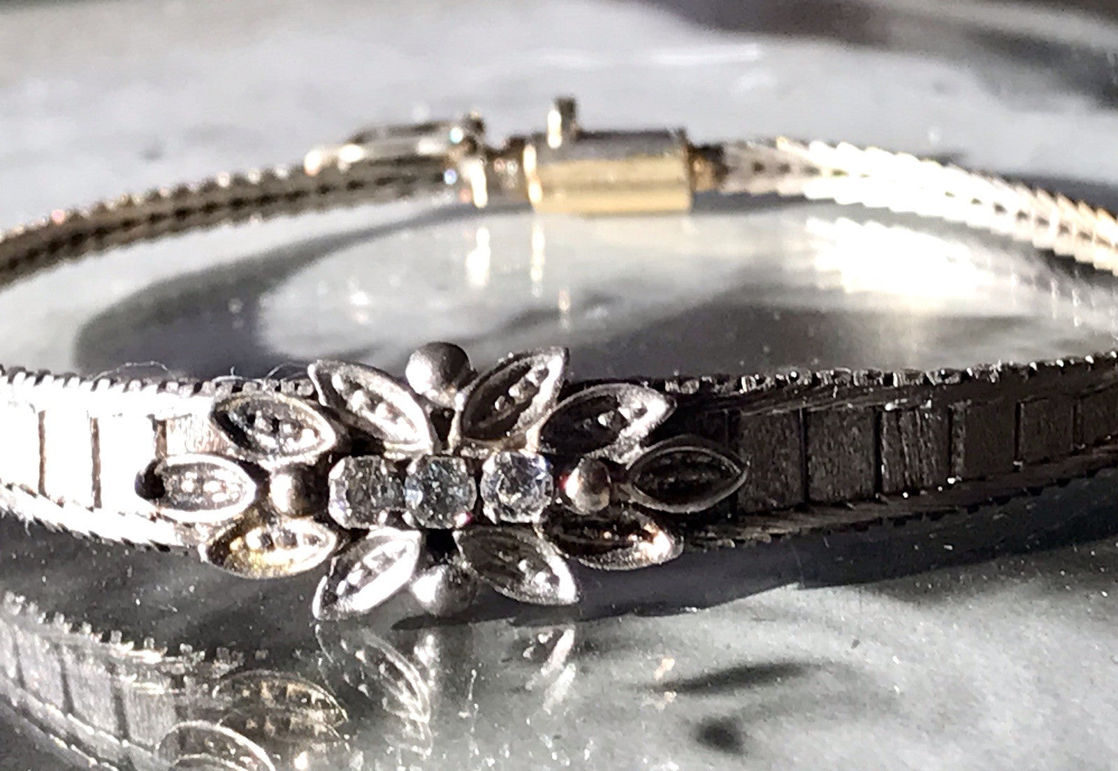 Antik? Vintage Edel DAMEN Armband Silber 925 SUPER Design farblose Steine