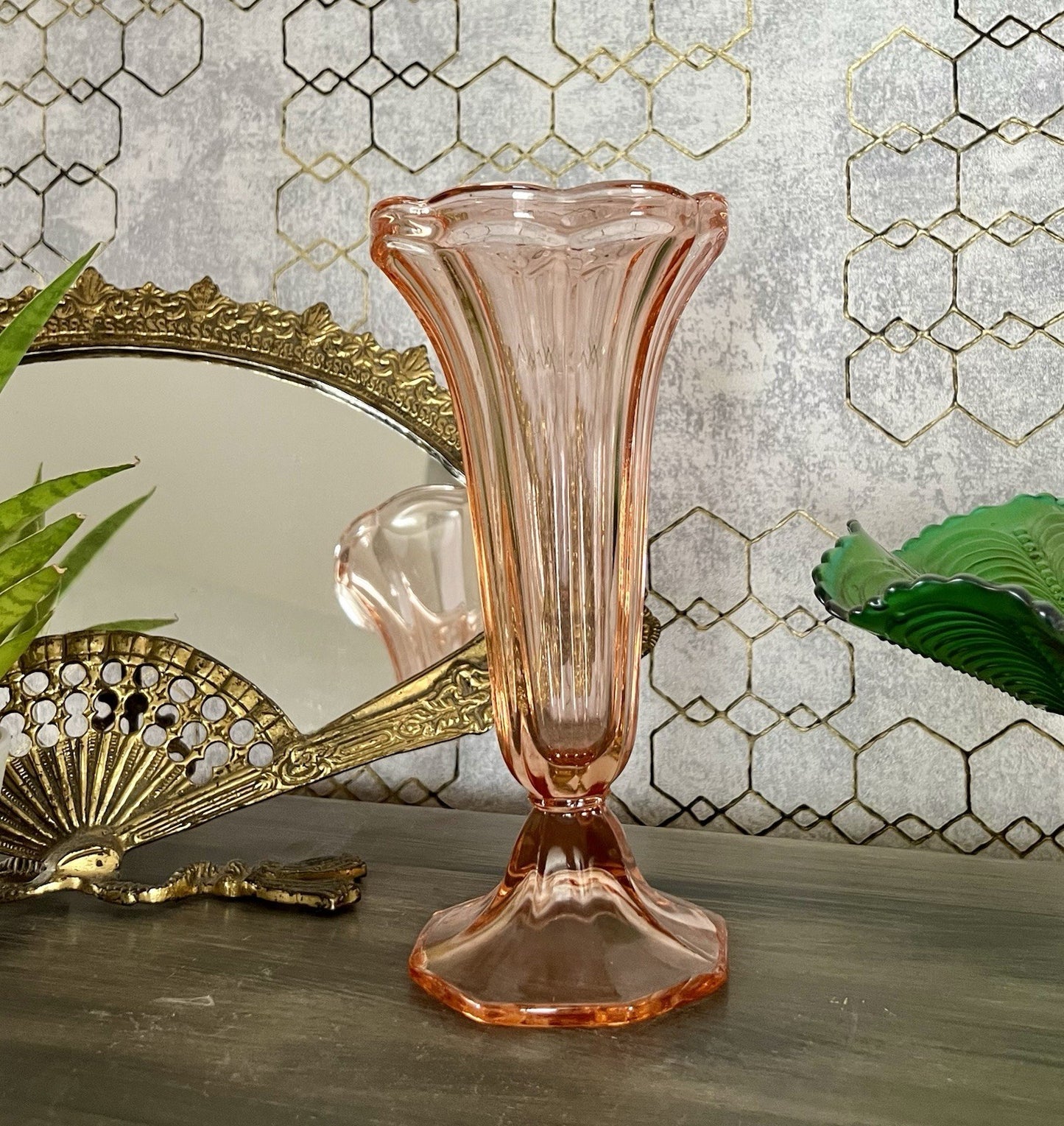 Antik Art Déco 1 Vase Glasvase Pressglas rosa Rosalin Glas