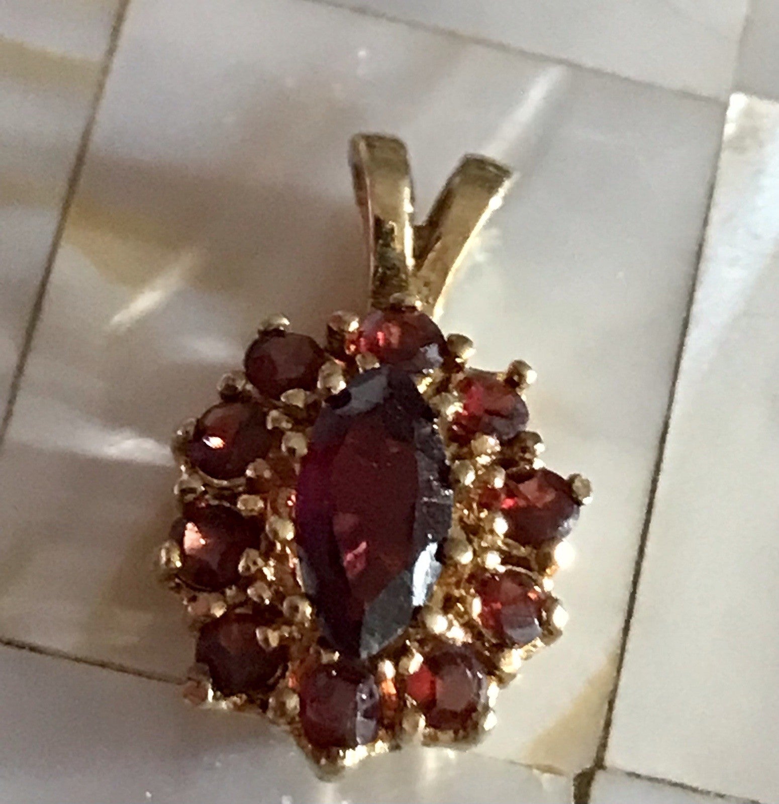 Vintage Edel Anhänger Kettenanhänger Silber vergoldet 835 SUPER Granatsteine