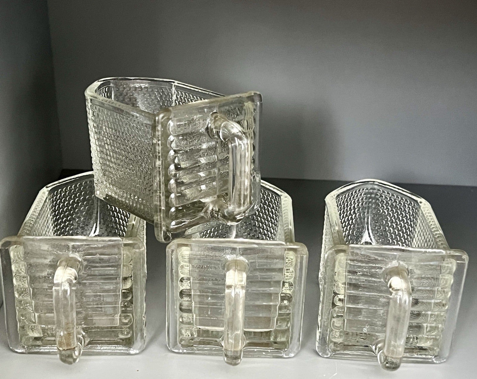 Antik Art Déco 4 Glas Schütten Pressglas von Gerrix