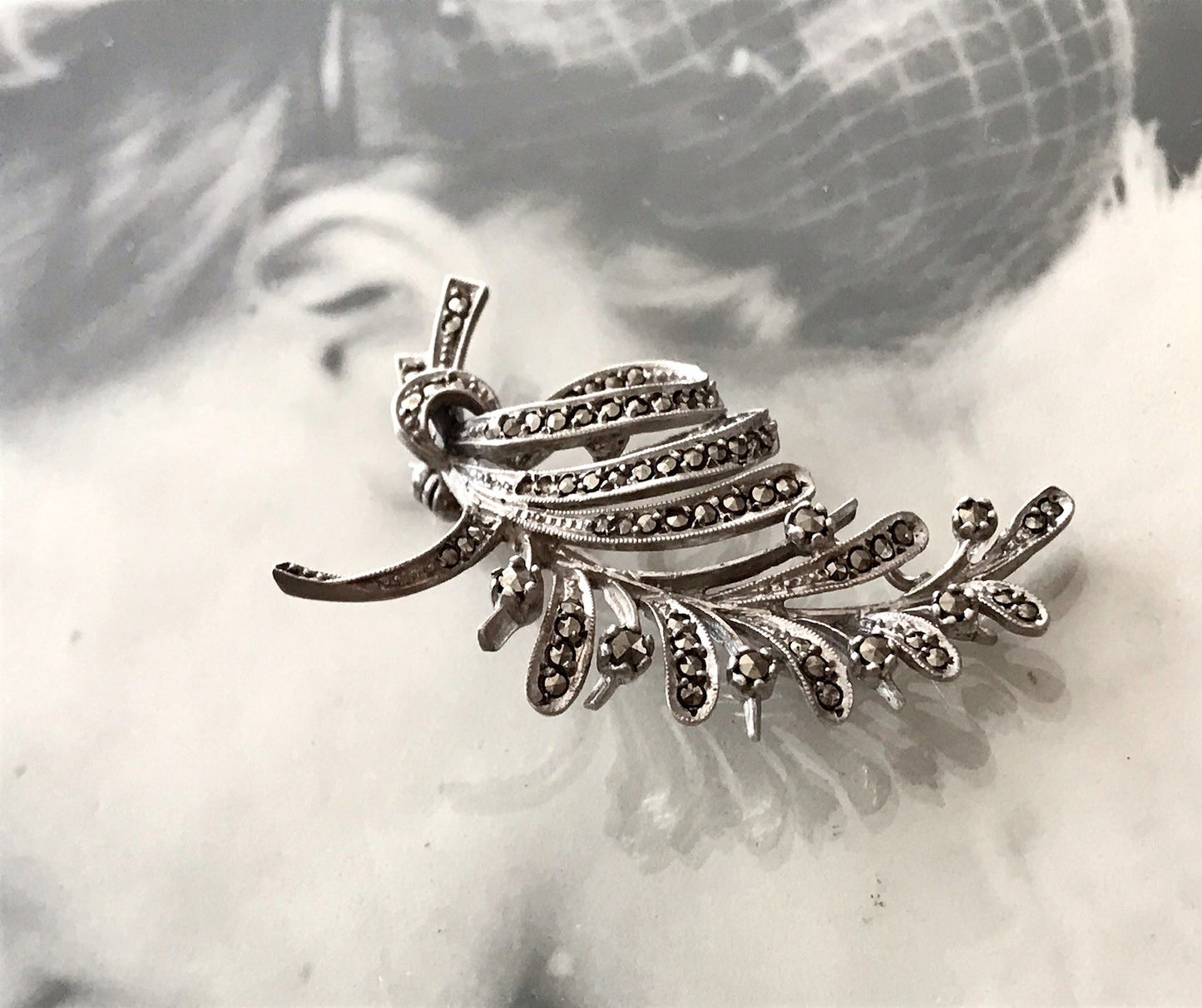 Antik Art Déco Edel prachtvoll Brosche Silber 835 Markasite