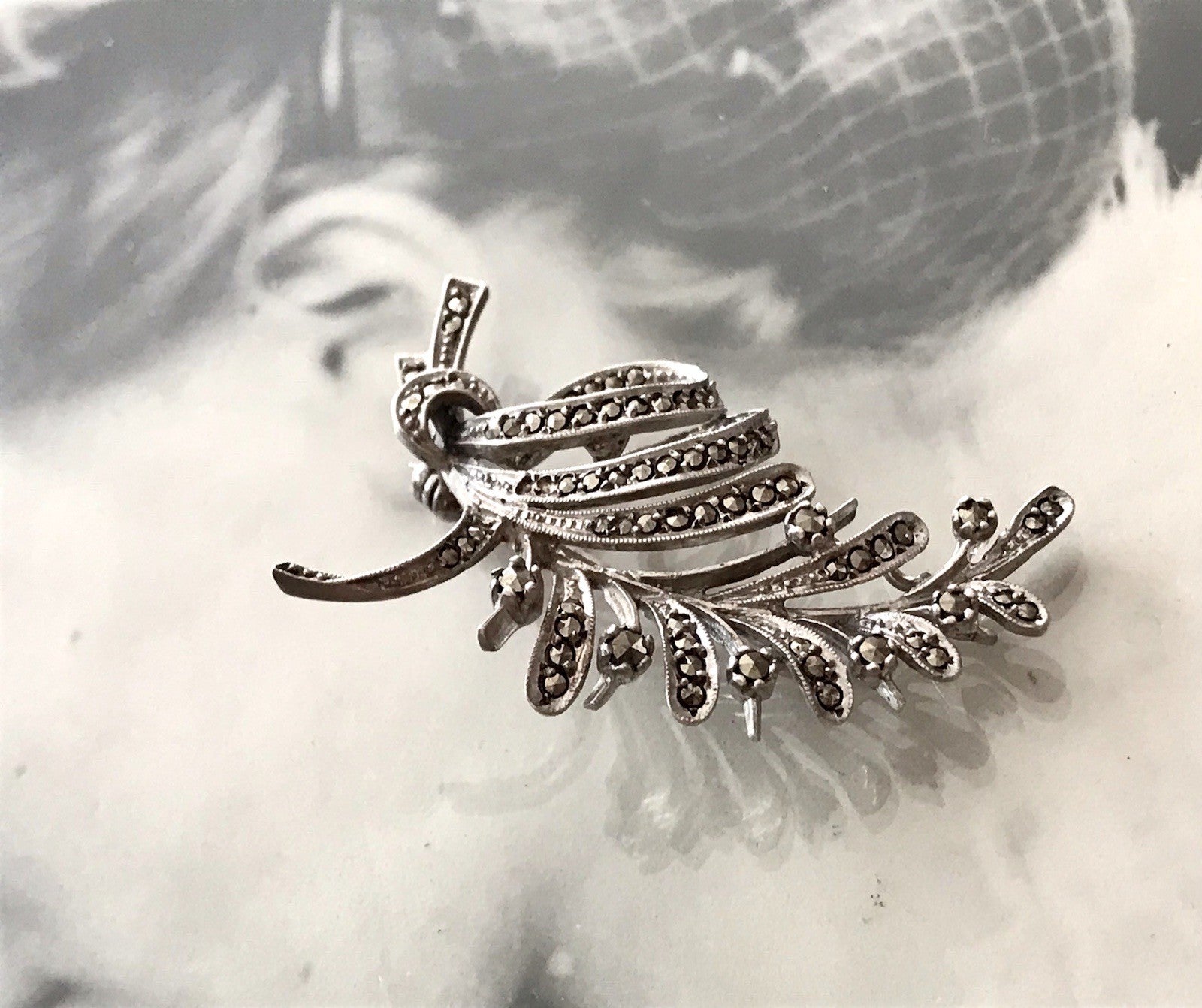 Antik Art Déco Edel prachtvoll Brosche Silber 835 Markasite