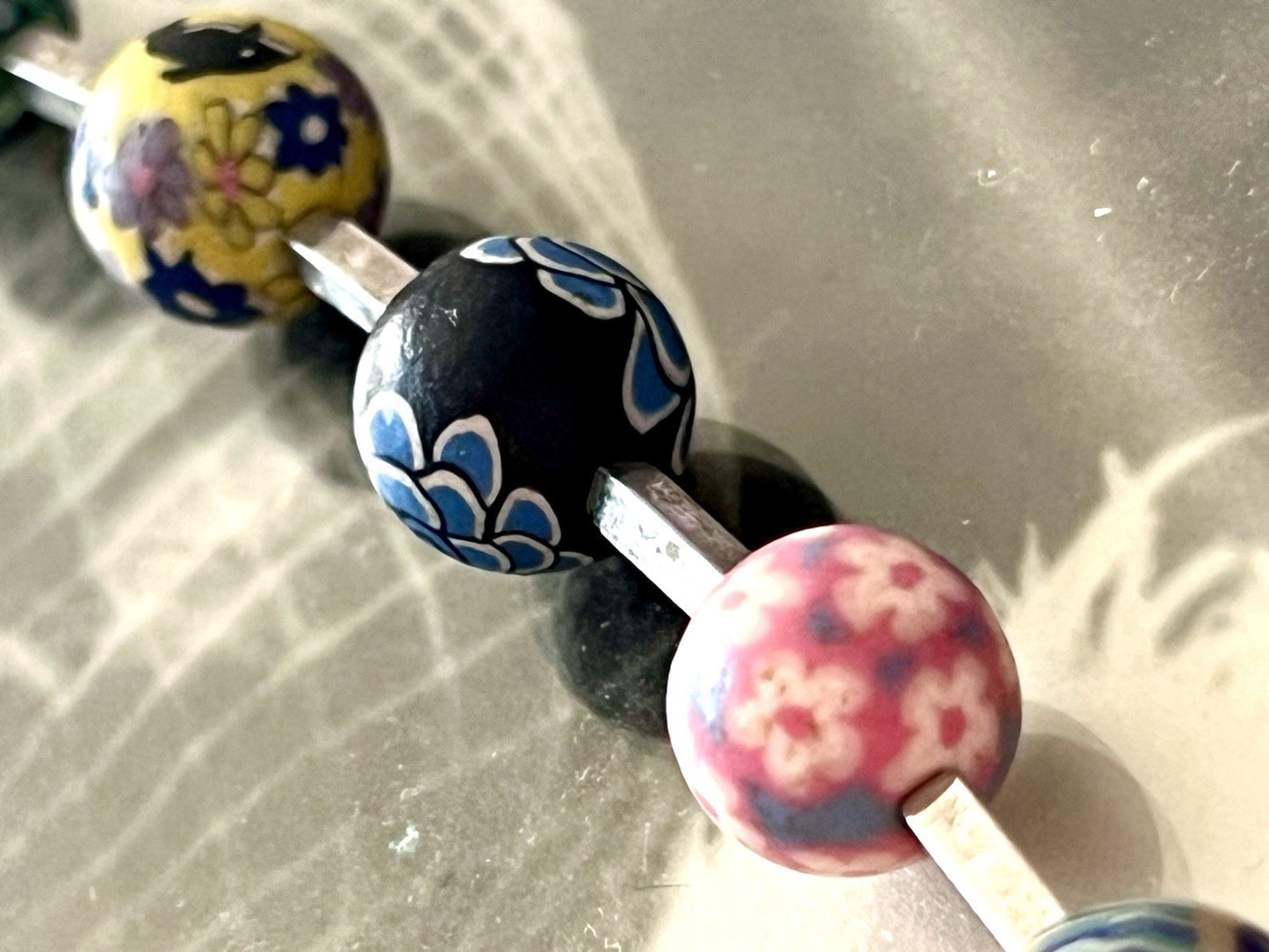 Swatch Bijoux Pila Halskette Damen Mädchen Edelstahl bunte Polymer Perlen Kette