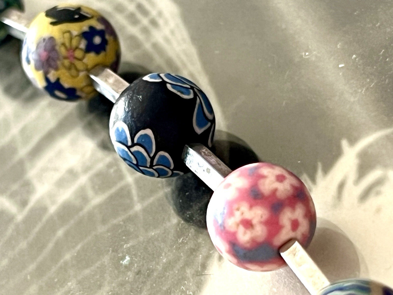 Swatch Bijoux Pila Halskette Damen Mädchen Edelstahl bunte Polymer Perlen Kette