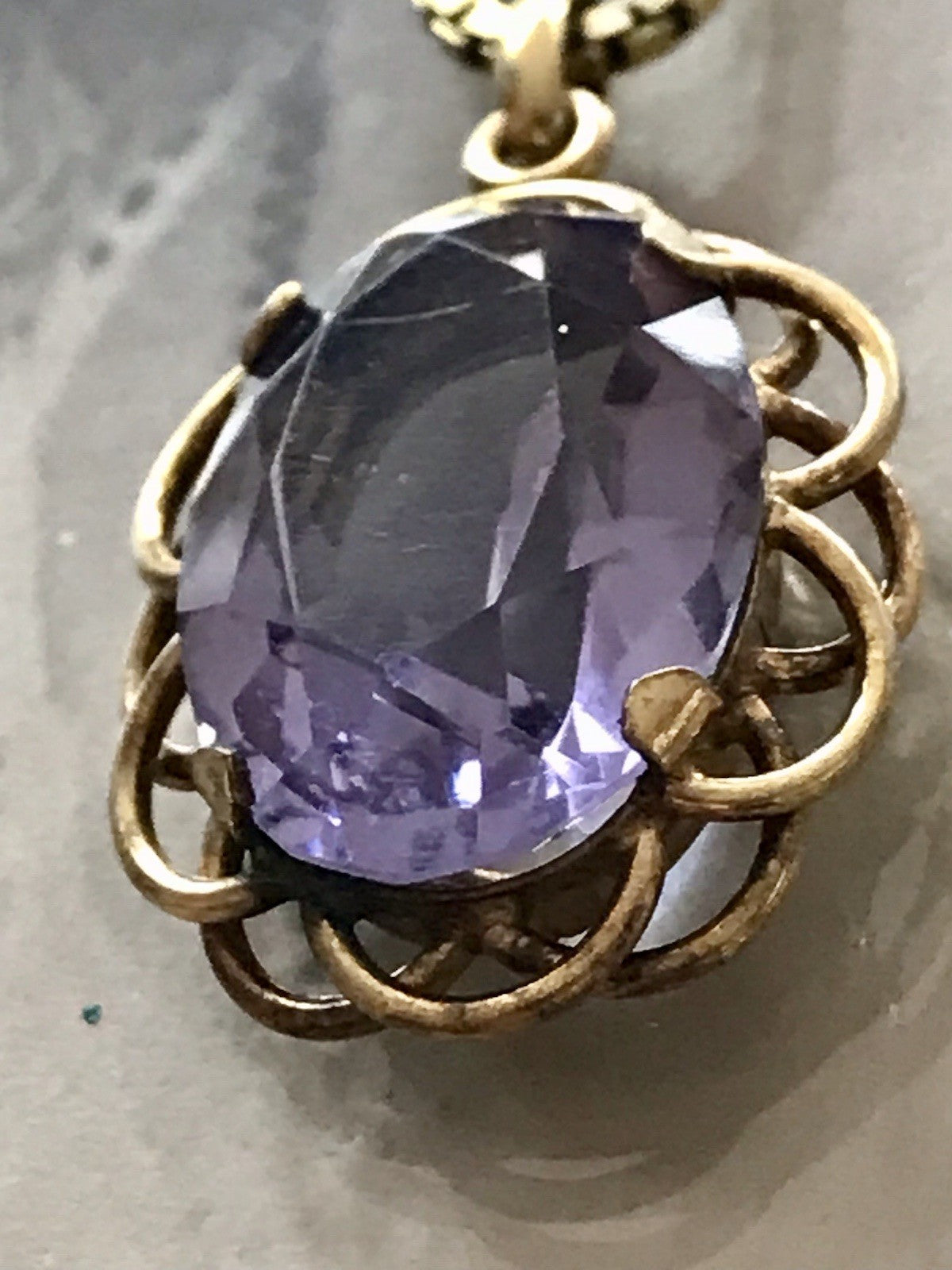 Alt Vintage Edel Kette & Anhänger lila Stein Amethyst? vergoldet Amerik. Doublè