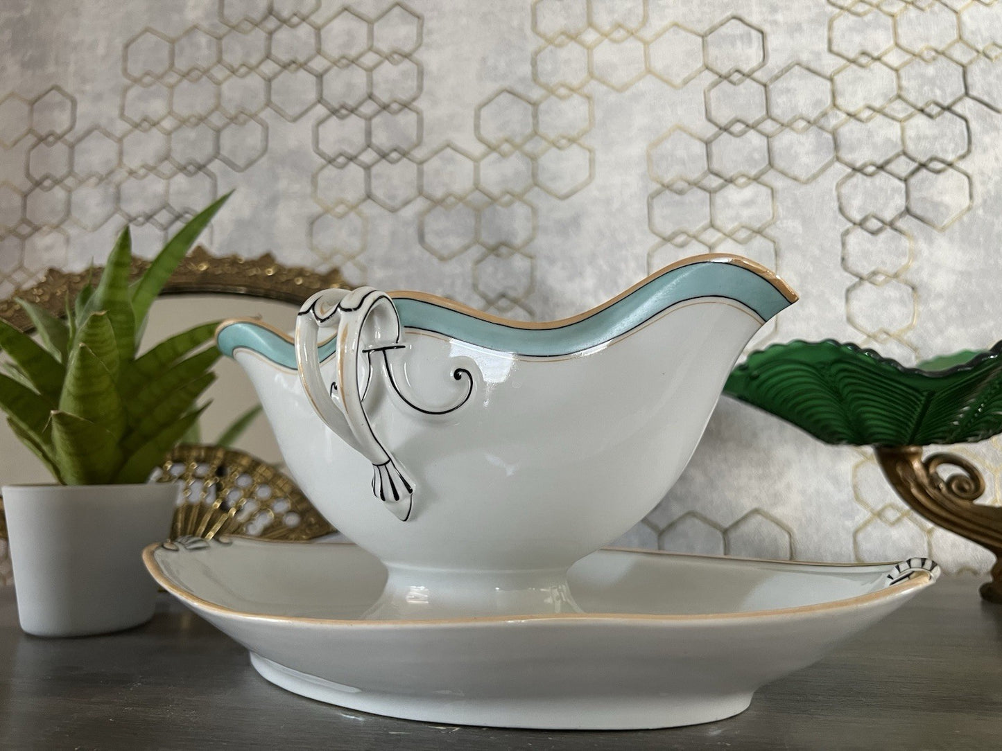 Antik Porzellan Sauciere Soßenschüssel weiß türkis goldbeige Porcelaine Paris?