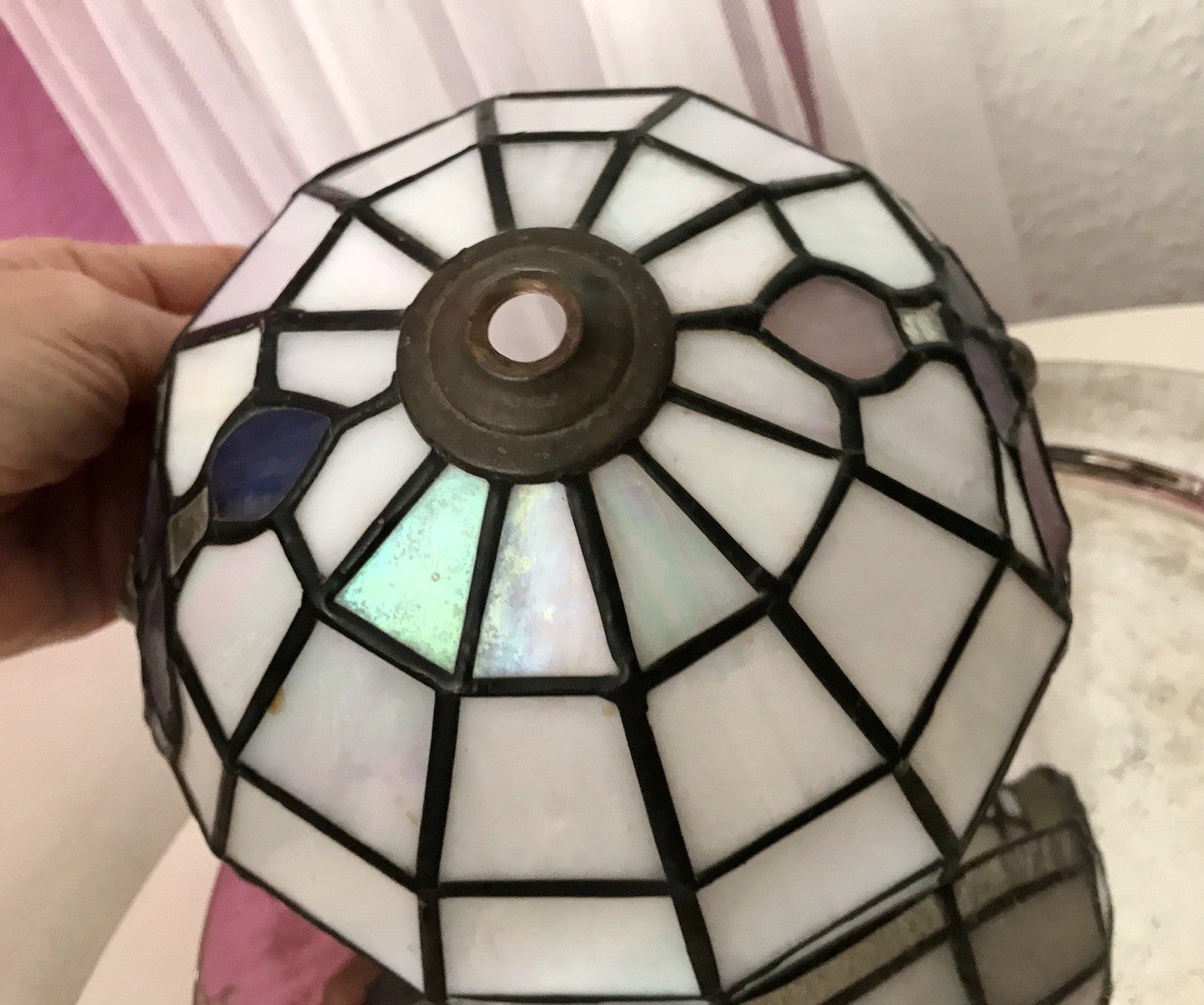 Antik? alt Glasschirm Lampenschirm Tiffany-Technik irisierendes Glas 2 Blumen