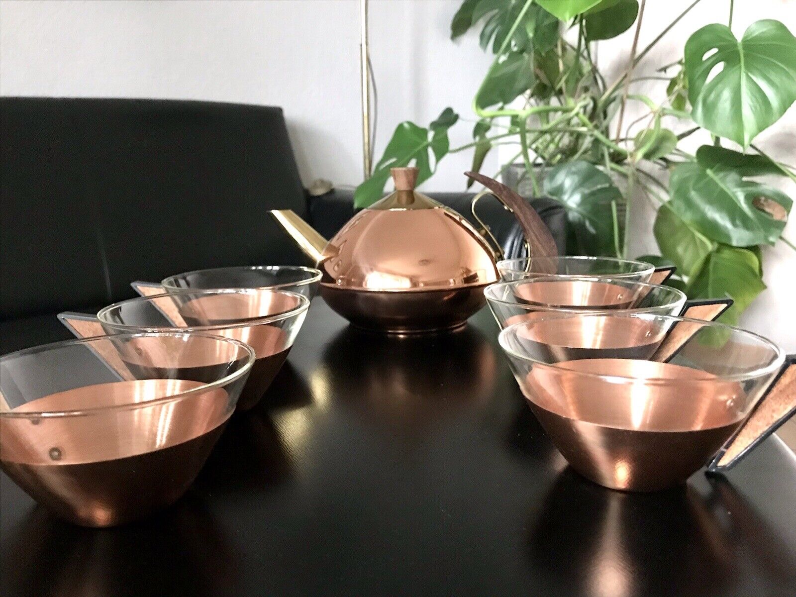 Vintage 60er 6x Teeglashalter mit Glaseinsätzen & Kanne Kupfer Teak