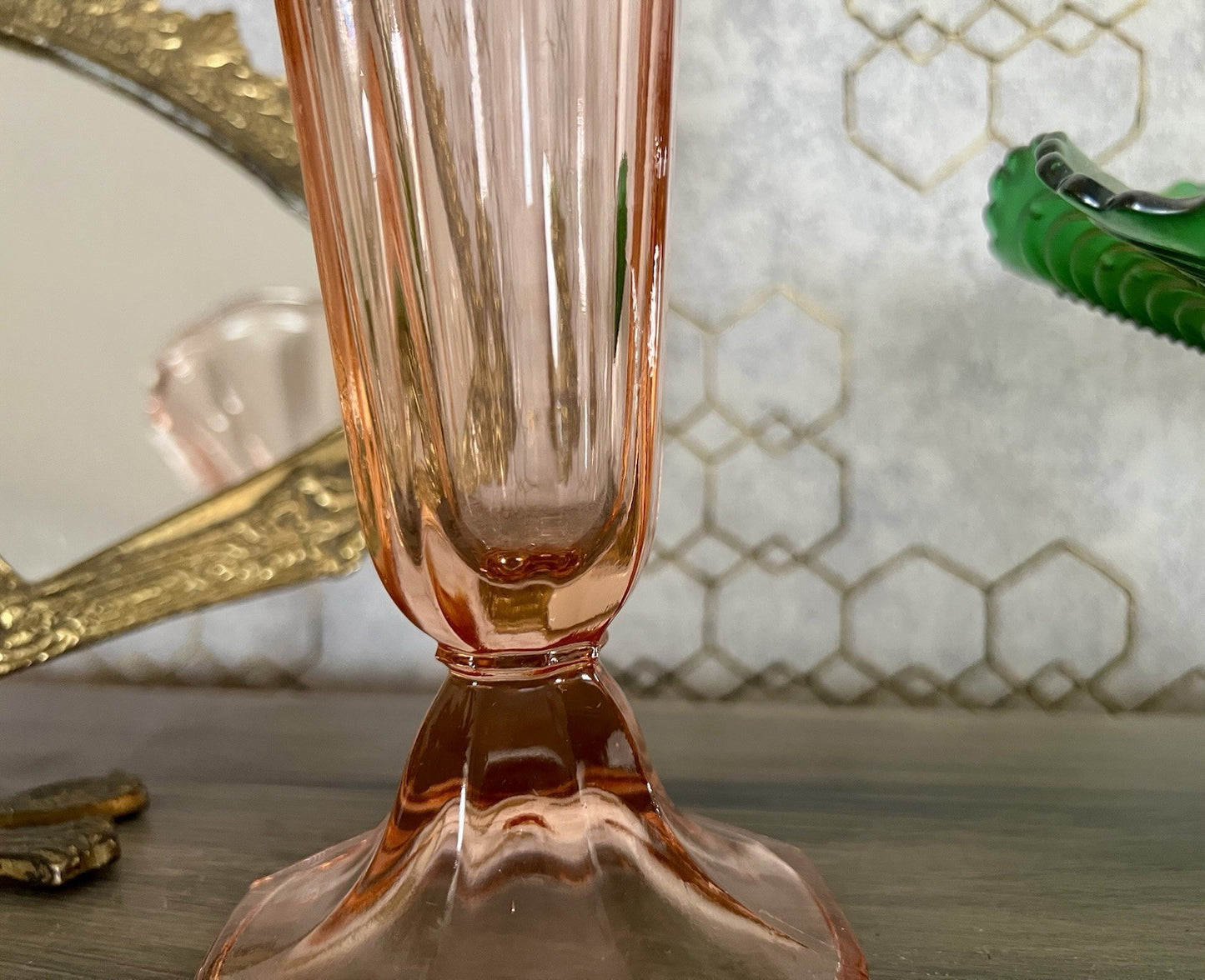 Antik Art Déco 1 Vase Glasvase Pressglas rosa Rosalin Glas