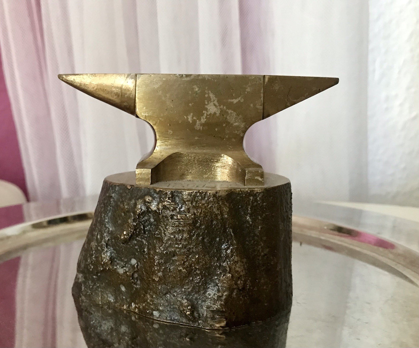 Vintage Mini Amboss Siemag Goldschmied Uhrmacher auf Sockel Brutalist Siegen